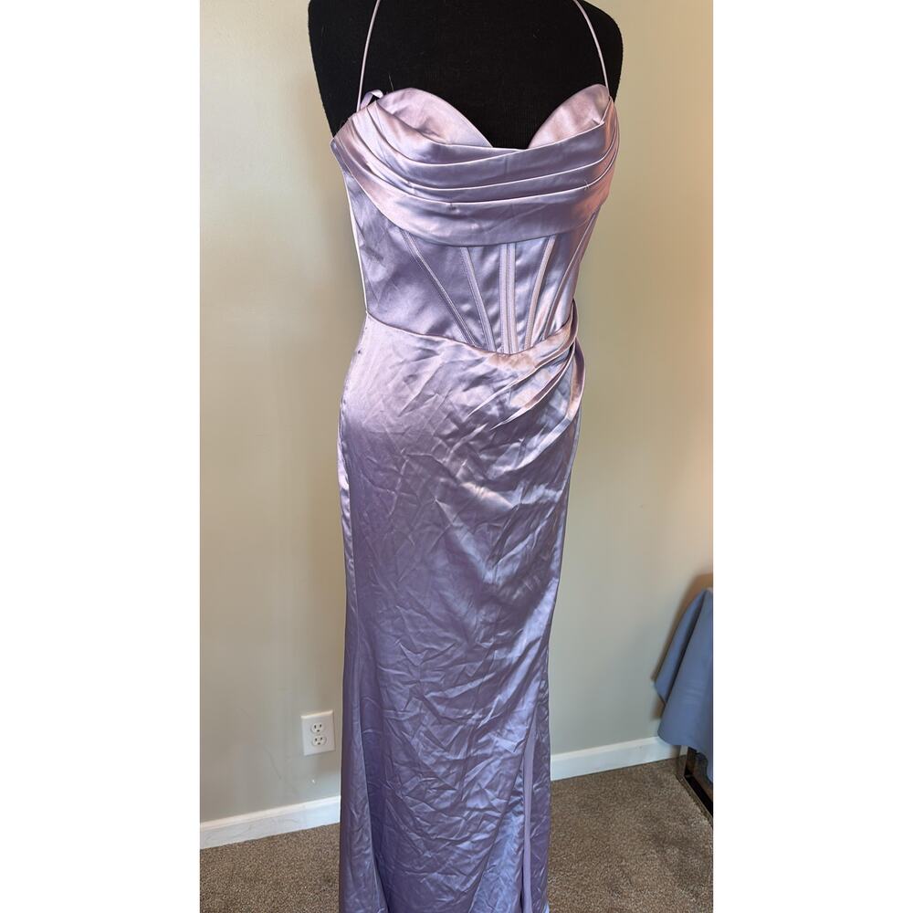 Sherri Hill - Fitted Party Dress with Bodice and Underwire - Picture 3 of 7